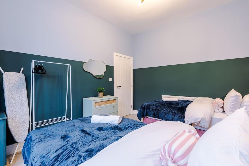 Villa 5 Bed Salford Sanctuary Retreat à Manchester Extérieur photo