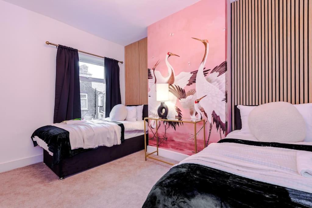 Villa 5 Bed Salford Sanctuary Retreat à Manchester Extérieur photo